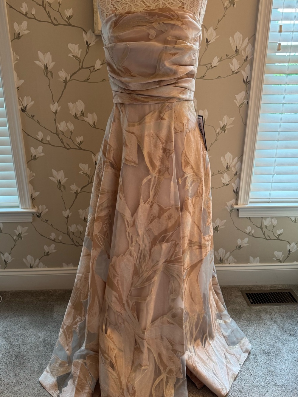 Xscape Strapless A-Line Gown in Blush Champagne Floral Super Lightweight!